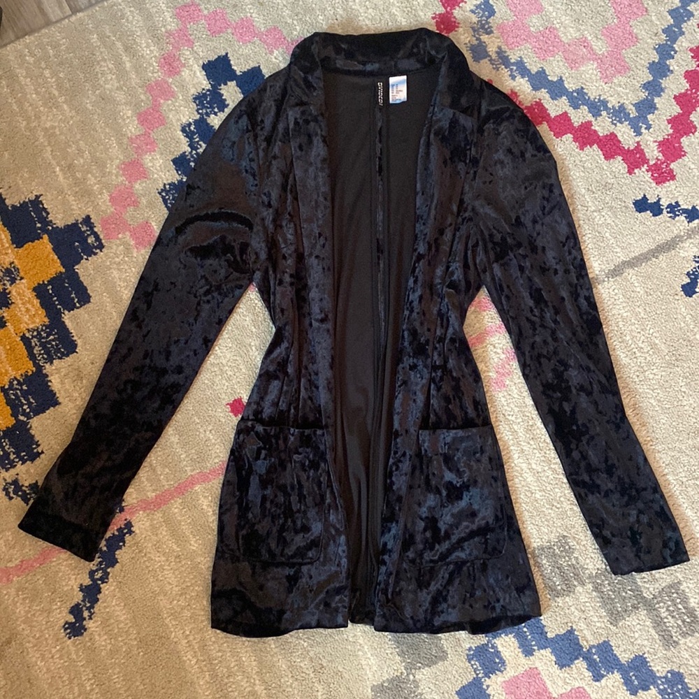 Black Velvet Blazer!